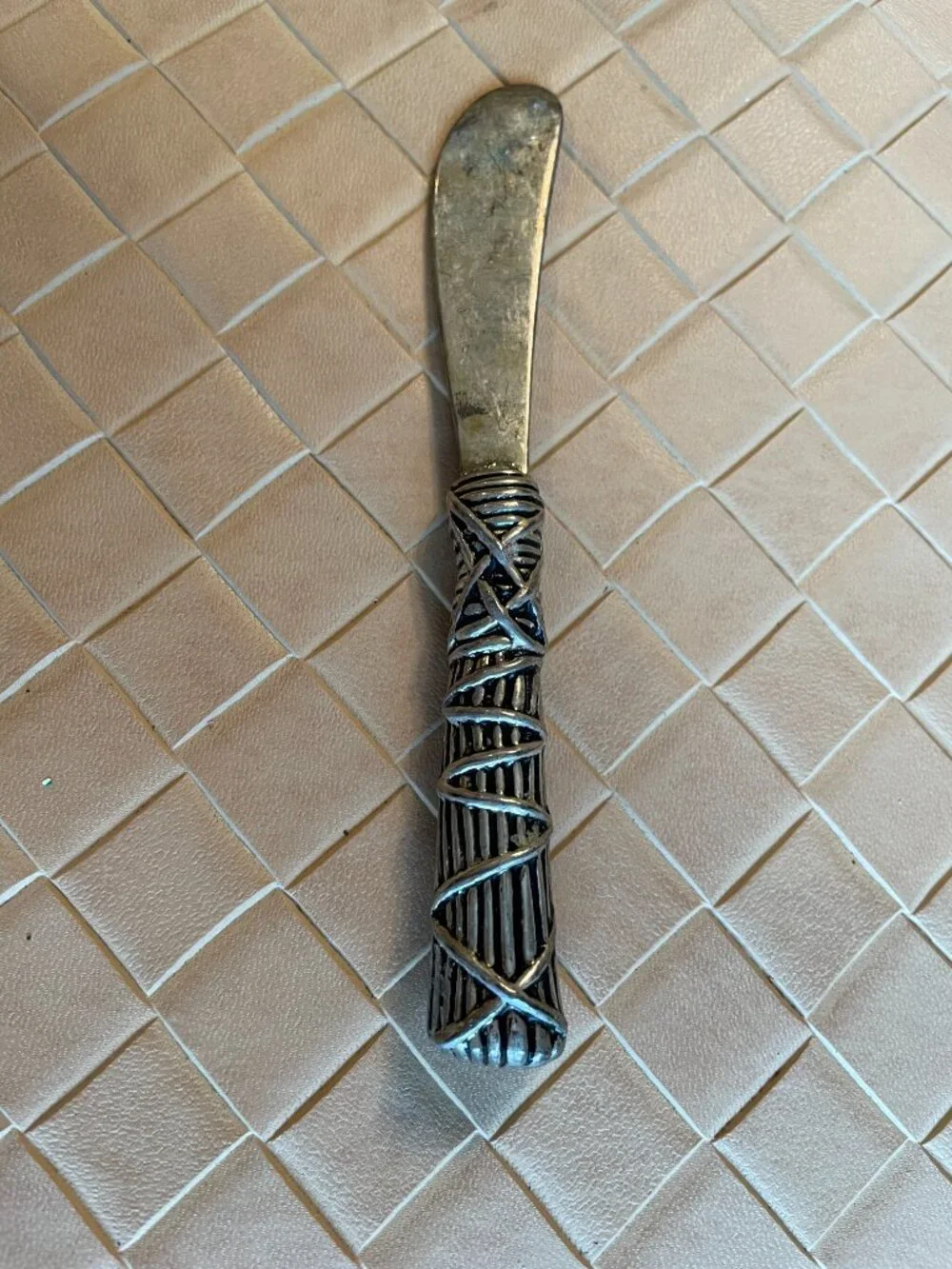 Vintage Set of 4 Stainless Steel Appetizer, Cheese or Butter Knives Unique